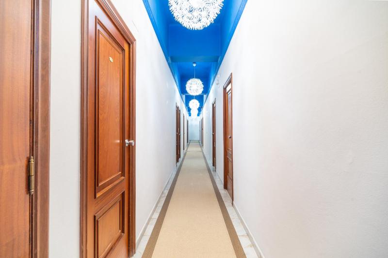 Double Room with Extra Bed (2 Adults + 1 Child) image 2