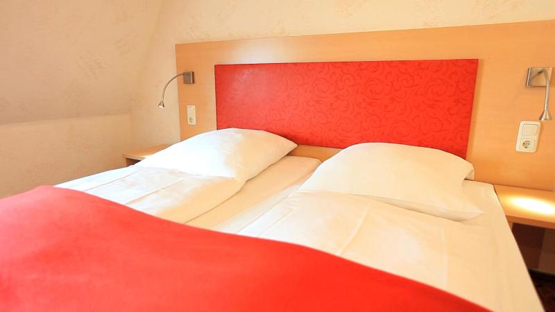 Comfort Double Room image 3