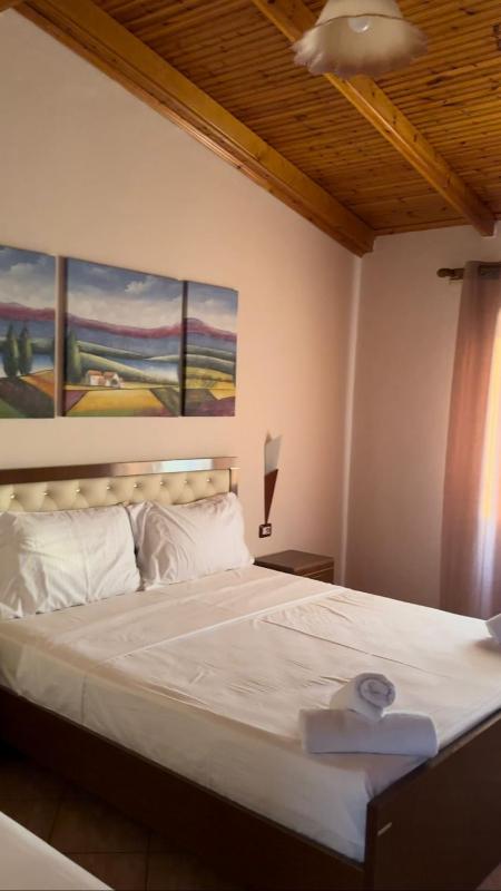 Triple Room with Sea View image 1