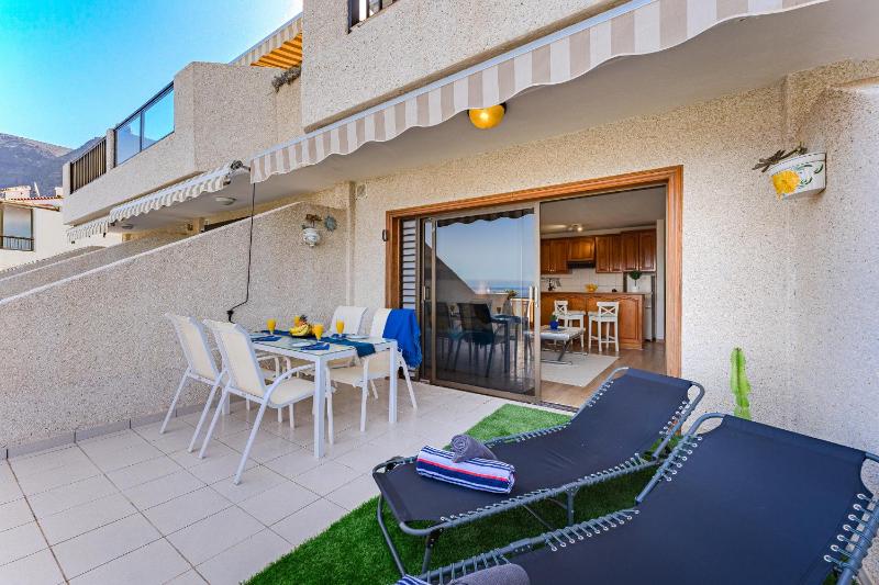 Sea View Apartment Deja Blue - Los Gigantes - image 12