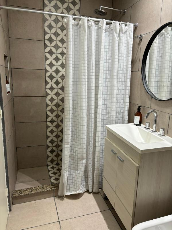 Habitaciones con baño privado zona centro - Salta Capital - image 22