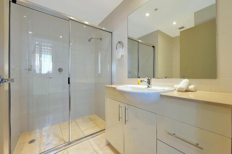 Executive Studio (Limited Housekeeping) image 2