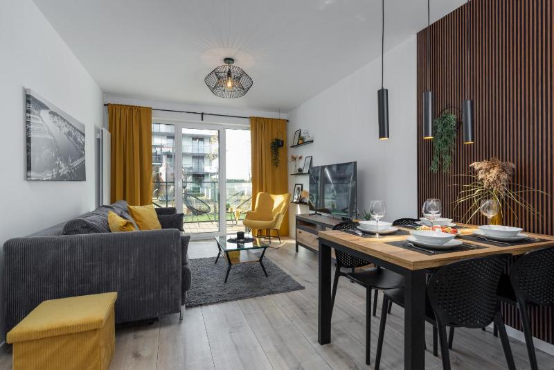 Dziwnow Luxurious Apartment No1 by the River by Renters Prestige - image 21