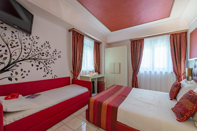 Triple Room image 1