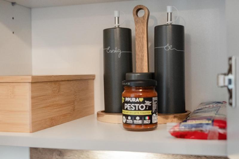 Boho Design Altstadt Studio - AC & Free Parking by HERO HOMES Graz - image 31