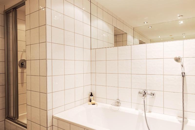 Three-Bedroom Apartment image 3