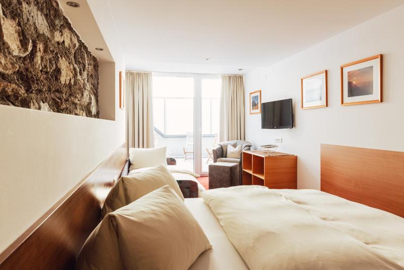 Superior Apartment image 2