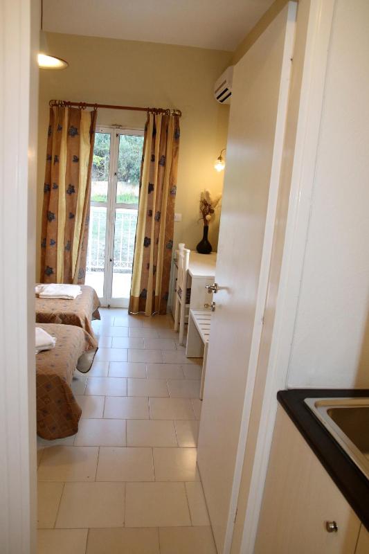Classic Double Room with Sea View - Annex image 2