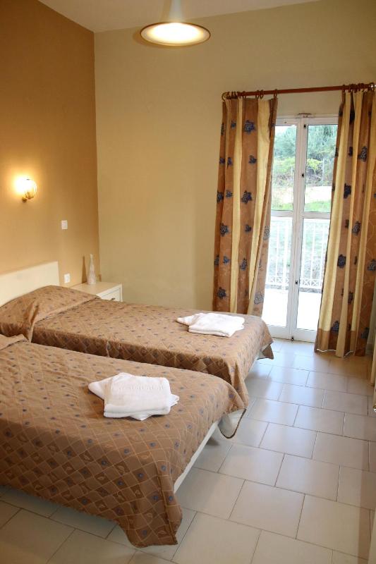 Classic Double Room with Sea View - Annex image 3