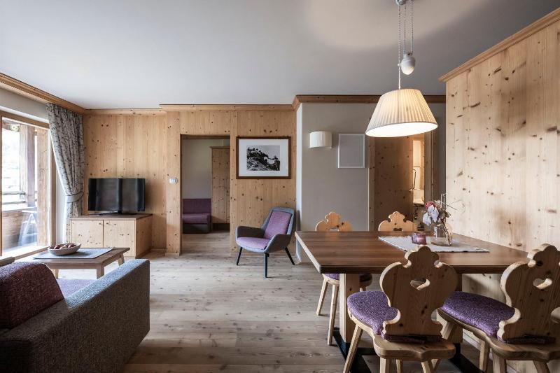 Suite with Balcony image 2