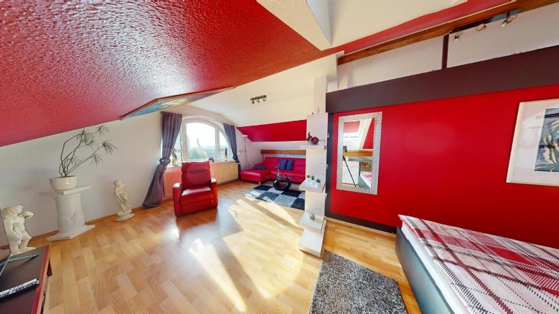 Studio Apartment with Sea View image 4