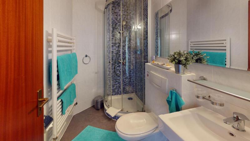 Studio Apartment image 3