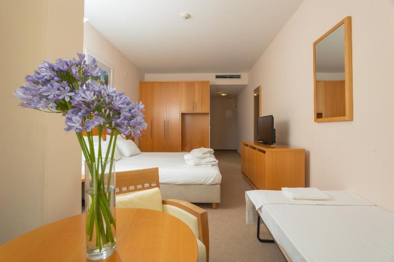 Standard Double Room image 4