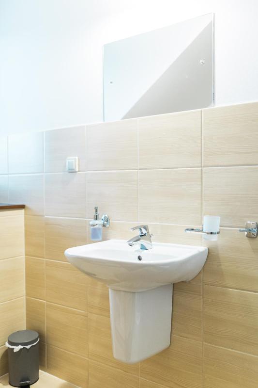 Single Room image 3