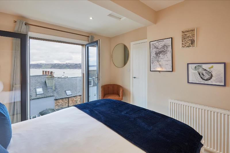 Host & Stay - Watch House - image 17