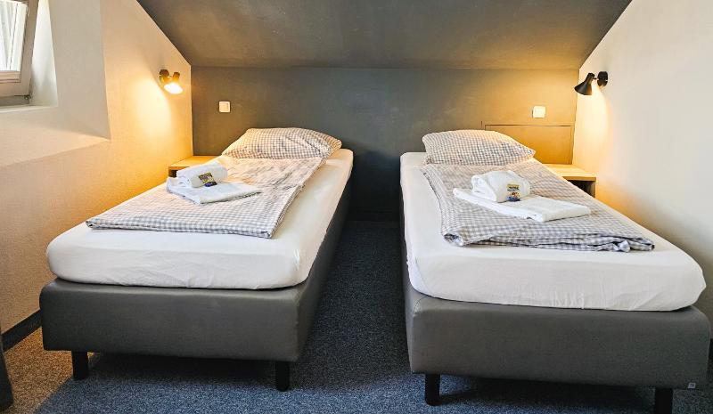 Standard Double Room image 4