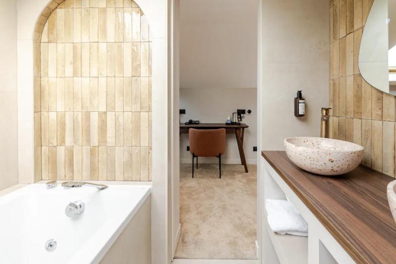 Junior Suite image 3