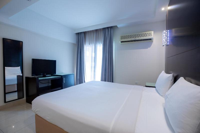 Single Room image 3