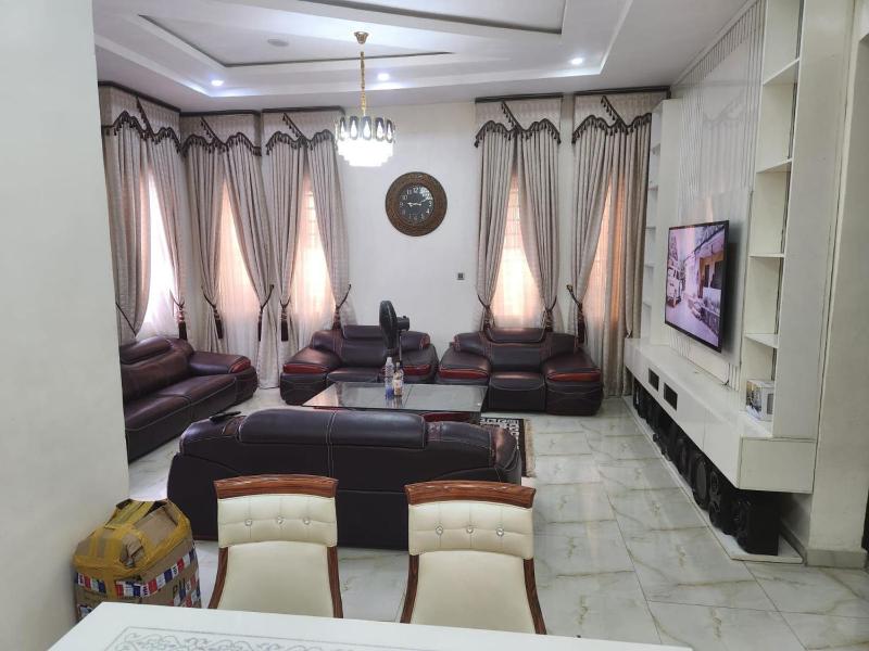 Impeccable 4-Bed House in Lagos Nigeria - image 13