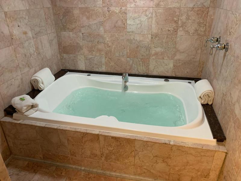 Luxury Quadruple Room image 1