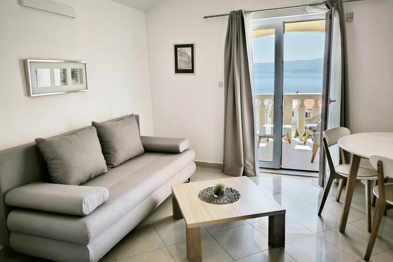 Hektorovic poolside apartments - image 15