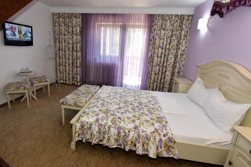 Premium Duplex Suite with Balcony image 3