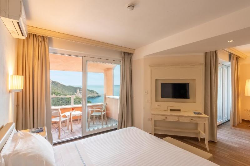 Junior Suite image 1