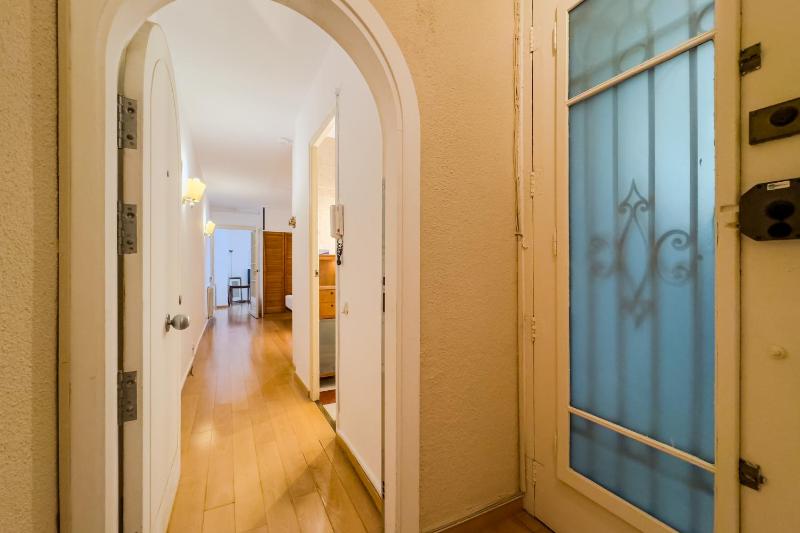 Two-Bedroom Deluxe Apartment image 3