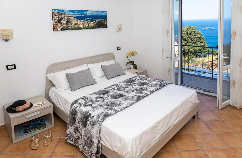 AMORE RENTALS - Villa Lions Rose - image 3