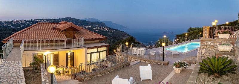 AMORE RENTALS - Villa Lions Rose - image 9