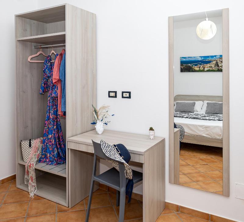 AMORE RENTALS - Villa Lions Rose - image 33