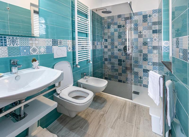 AMORE RENTALS - Villa Lions Rose - image 34