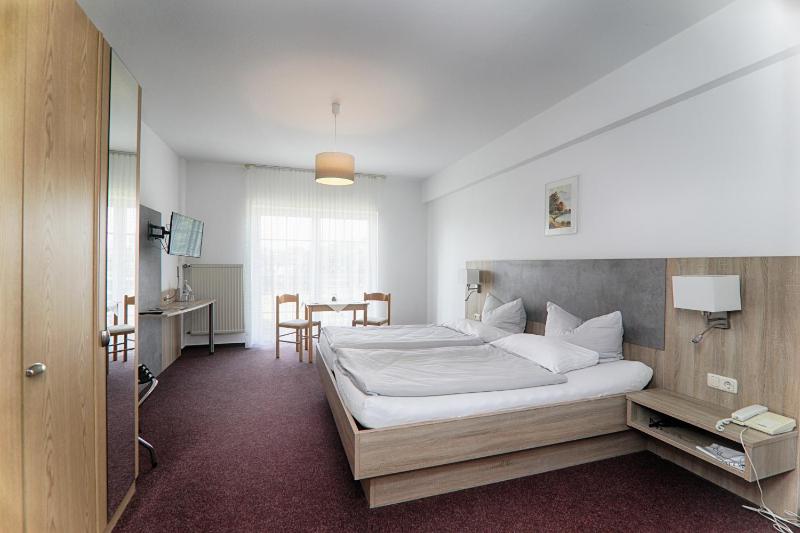Double Room image 2