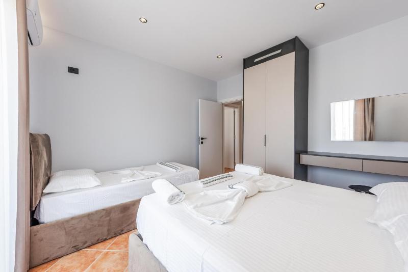SR Apartments Golem - image 9