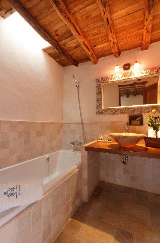 Superior Suite image 2