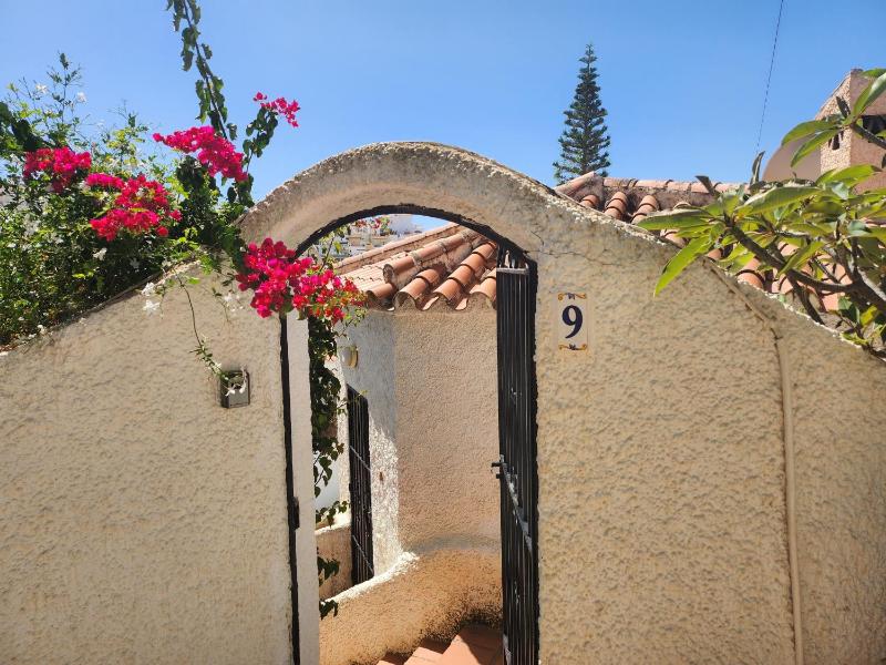 Los Almendros - image 28