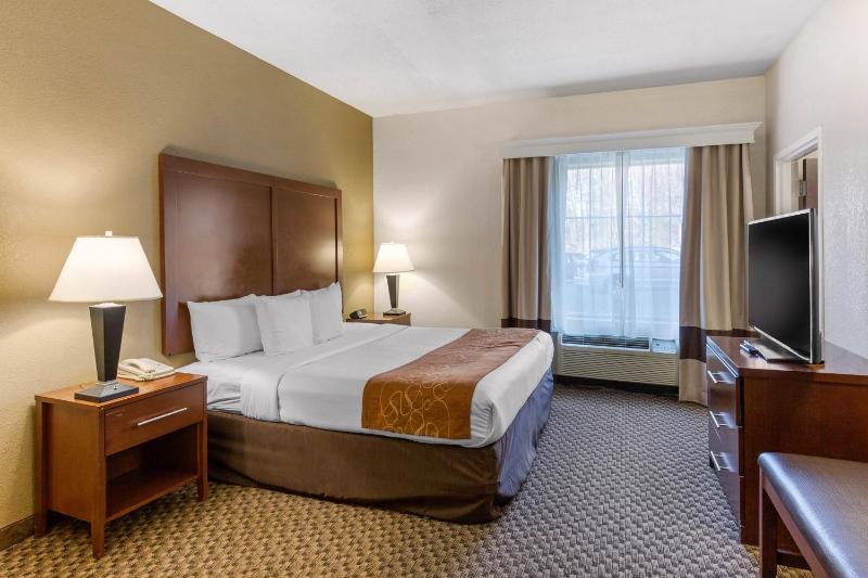 King Suite - Accessible/Non-Smoking image 2