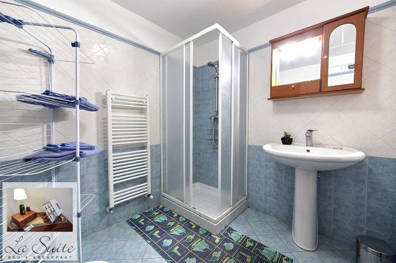 Family Room with Bathroom image 2