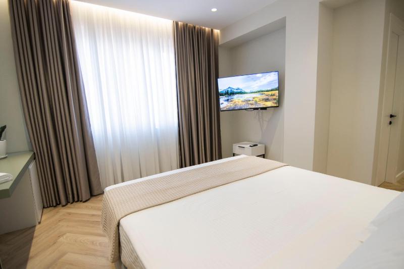 Mina Luxury Rooms - image 4