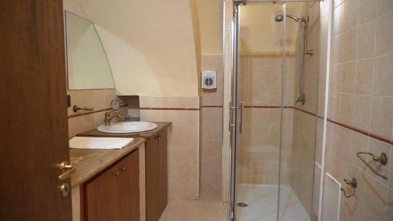 Luxury Triple Room image 2