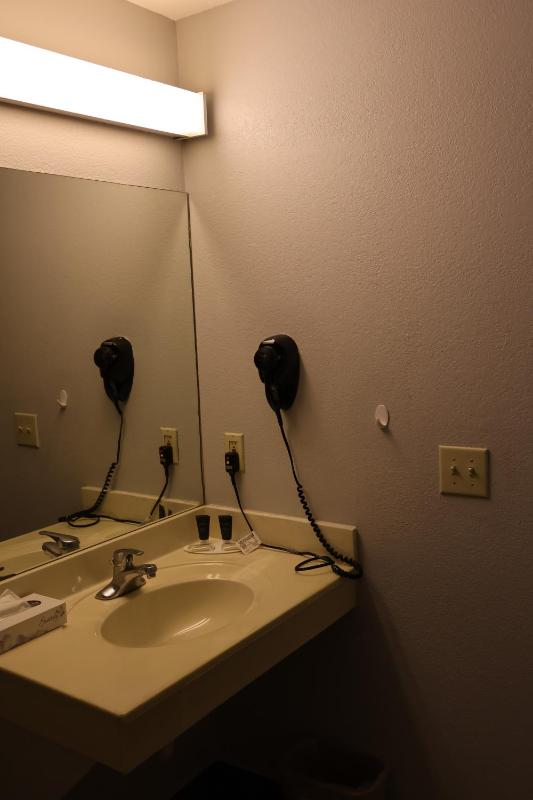 King Room - Disability Access image 2