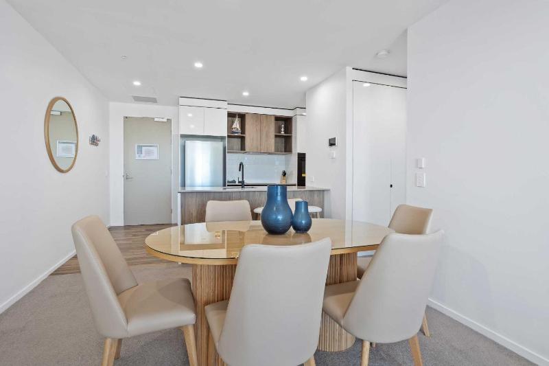 Beachside Stay at Sandbar Apartments Burleigh Heads - image 8