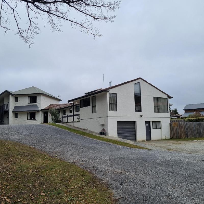 Ride Base Wanaka Apartments - image 10