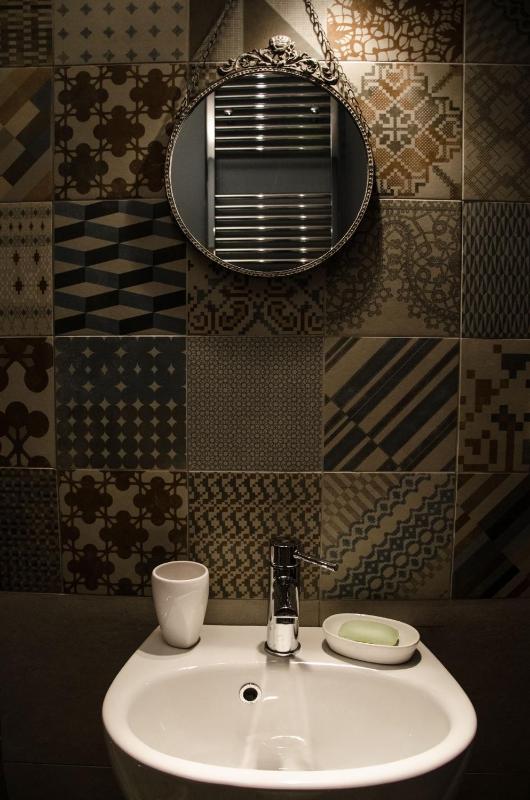 Double or Twin Room with Private Bathroom image 3