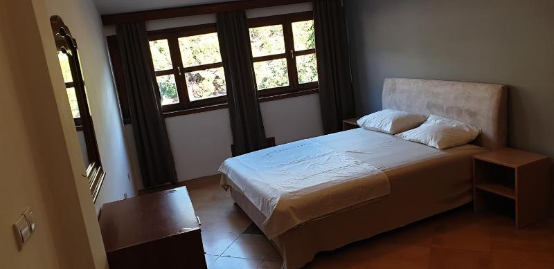 Apartment Old Town Stari Bar - image 2