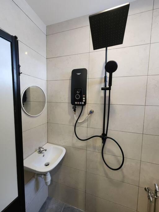 Sunway Homestay @ 8pax 2Bath - image 11