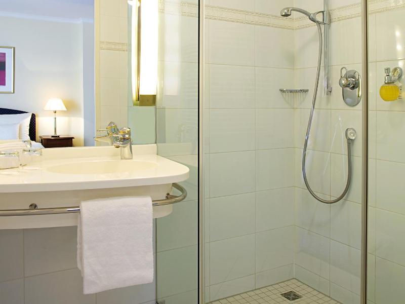 Standard Room image 3