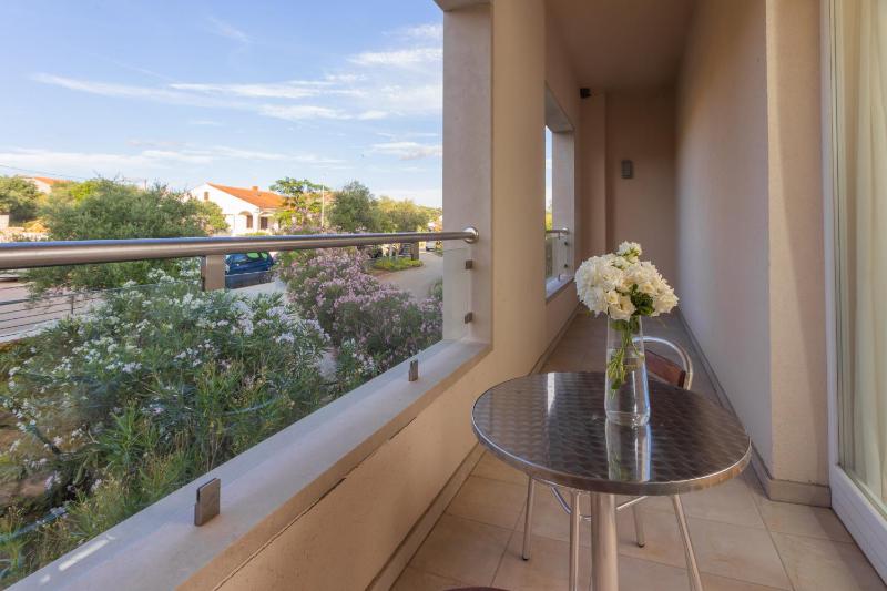 Comfort Family Room with Balcony image 4