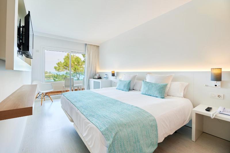 Double Frontal Sea View image 1