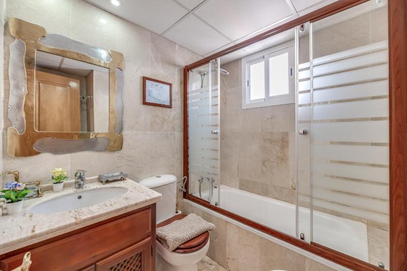 VB Quilla 3BR Duplex w Sea Views - image 11